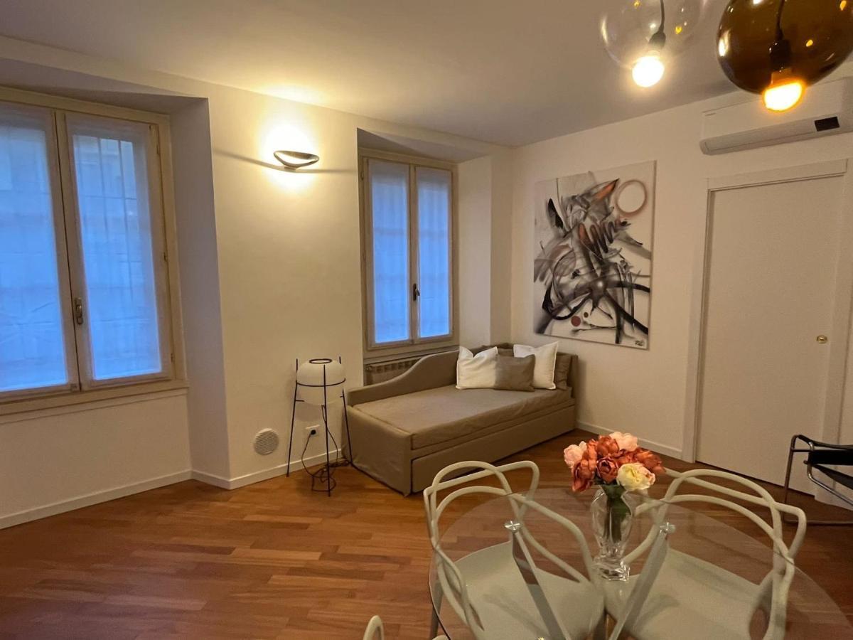Casa Vercelli Delizioso Bilocale Moderno Nella Vecchia Milano Exterior foto