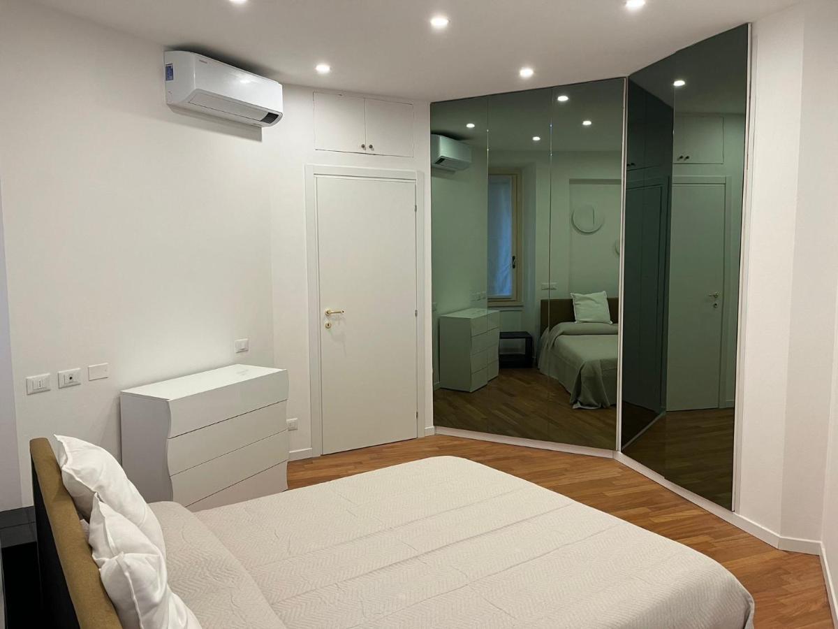 Casa Vercelli Delizioso Bilocale Moderno Nella Vecchia Milano Exterior foto