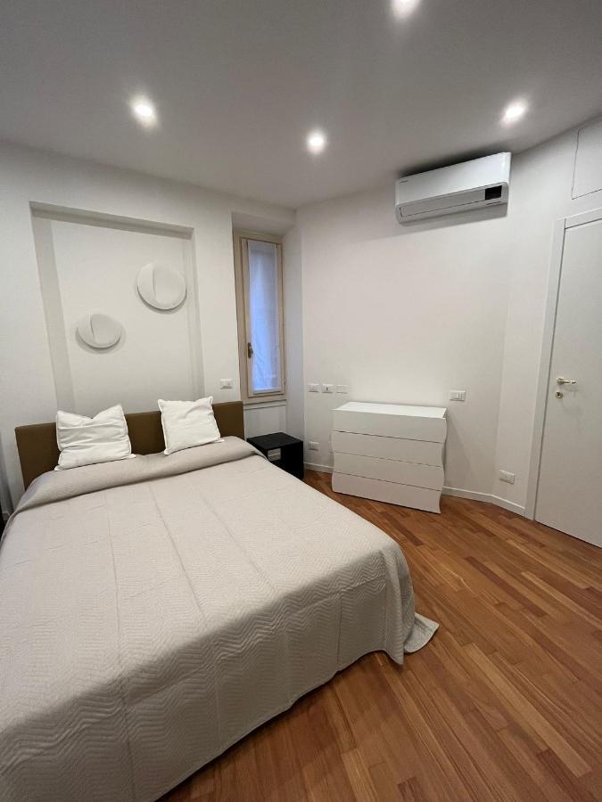 Casa Vercelli Delizioso Bilocale Moderno Nella Vecchia Milano Exterior foto