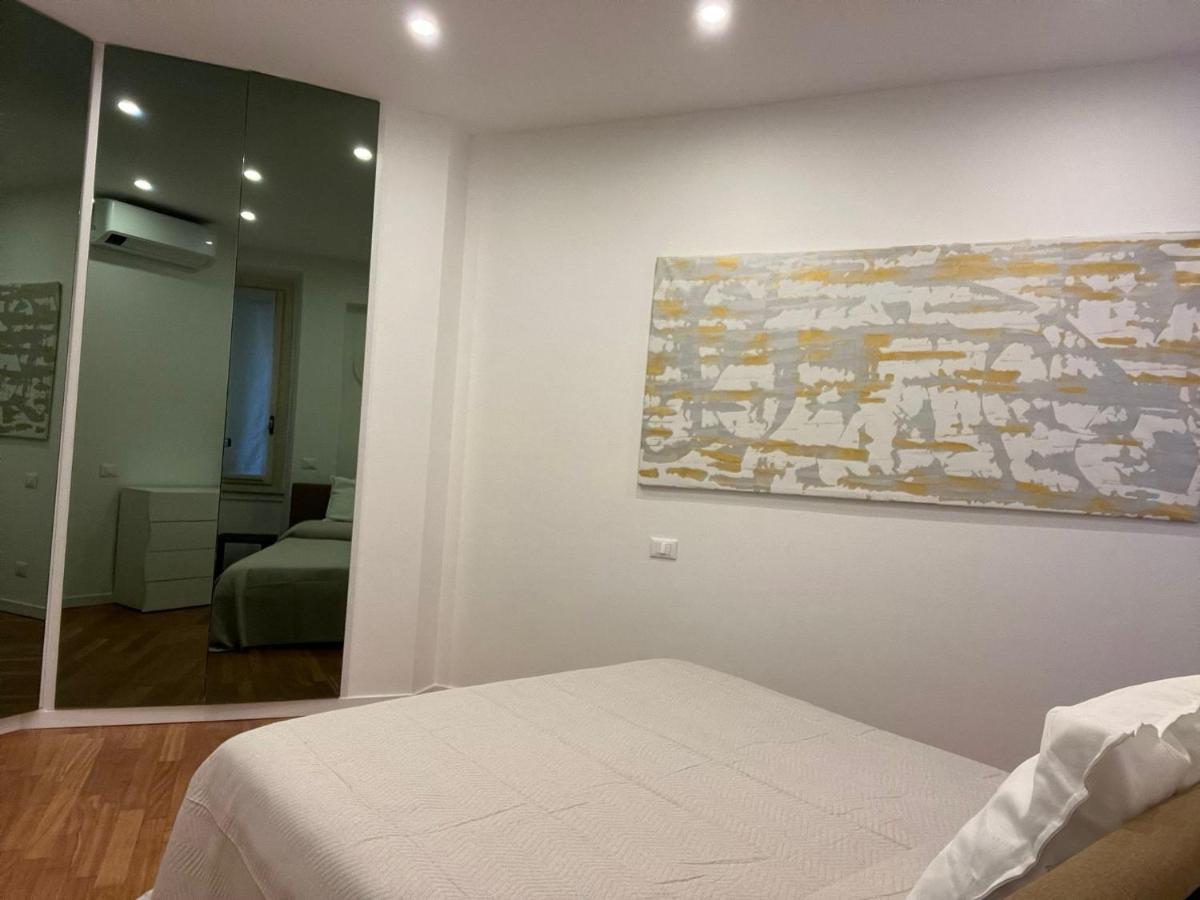 Casa Vercelli Delizioso Bilocale Moderno Nella Vecchia Milano Exterior foto