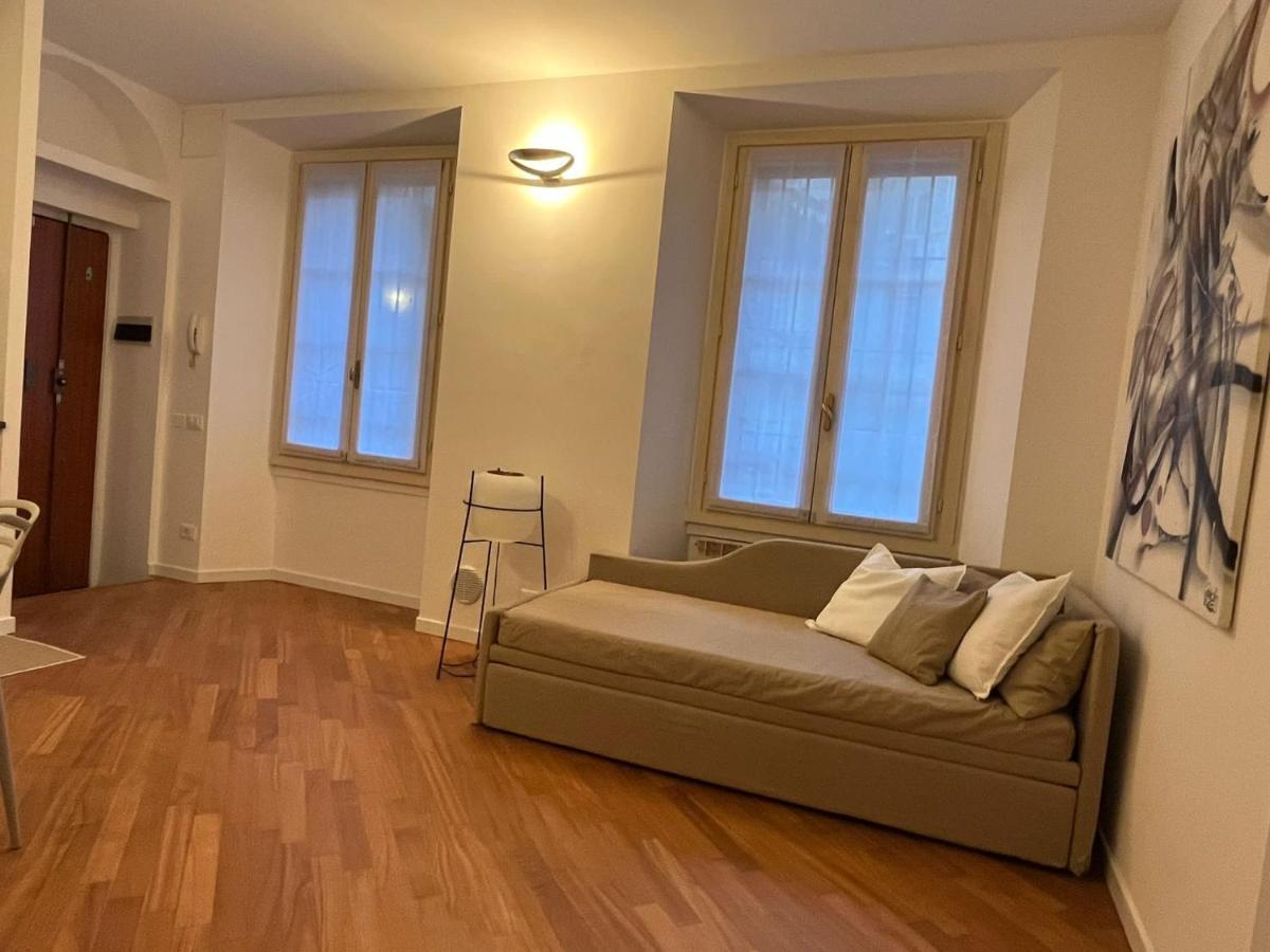 Casa Vercelli Delizioso Bilocale Moderno Nella Vecchia Milano Exterior foto